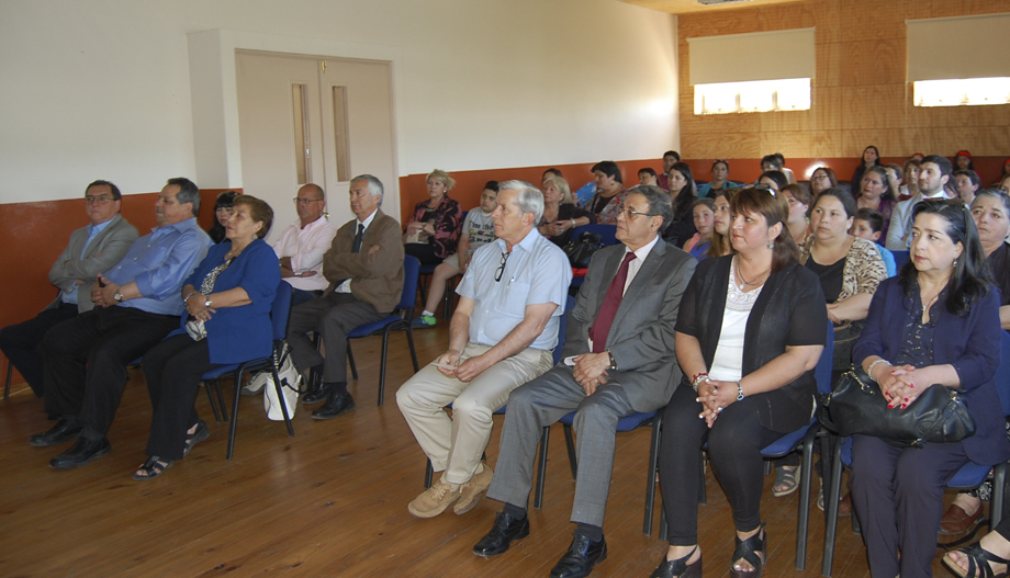 431f93835-Asociacion-de-Padres--Madres-y-Apoderados-de-Escuelas-y-Liceos-Publicos-de-Chillan-celebraron-el-Dia.jpg